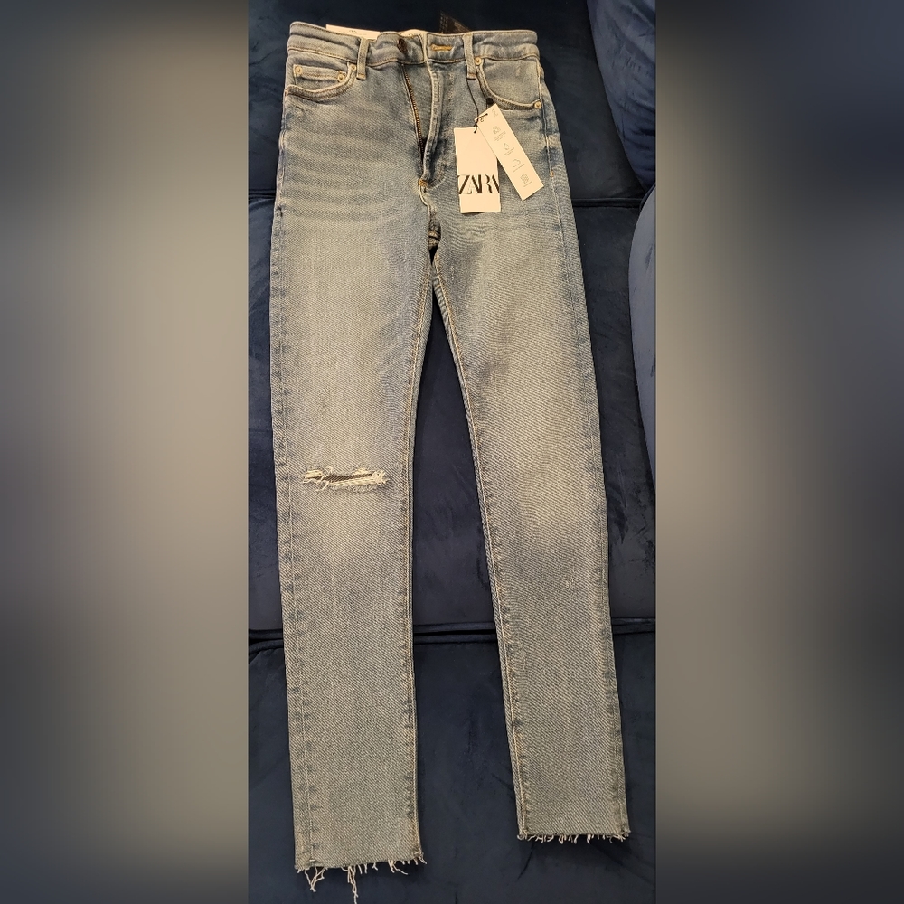 Zara "The 80s High Waist Skinny Jeans. Color: Isla Blue